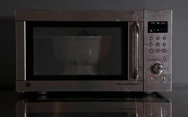 microwave oven