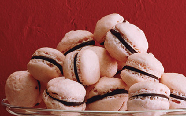 Raspberry Chocolate French Macaroons 