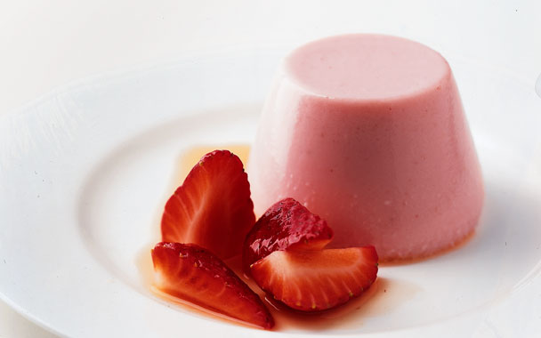 Strawberry Panna Cottas with Strawberry Compote