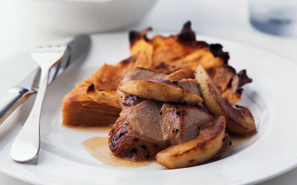 Roast Pork Tenderloin with Apples and Cider Sauce