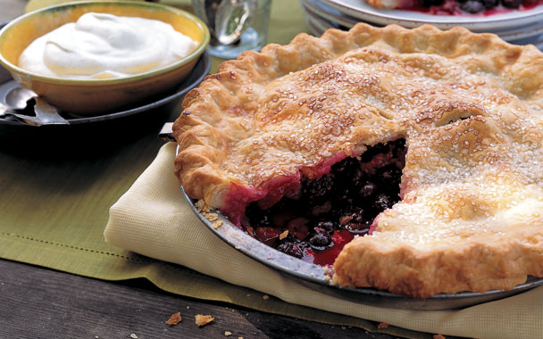 Three-Berry Pie with Vanilla Cream