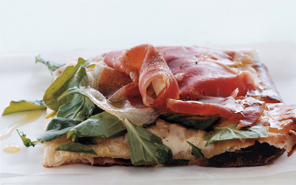 Pizza with Fontina, Prosciutto, and Arugula