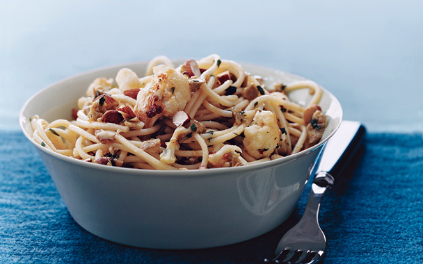 Spaghetti with Cauliflower, Green Olives and Almonds