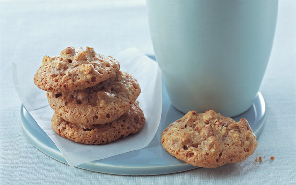 crunchy pecan cookies