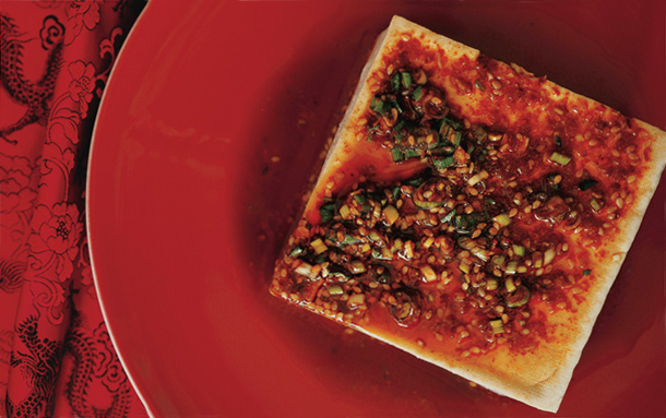 warm tofu with spicy garlic sauce 