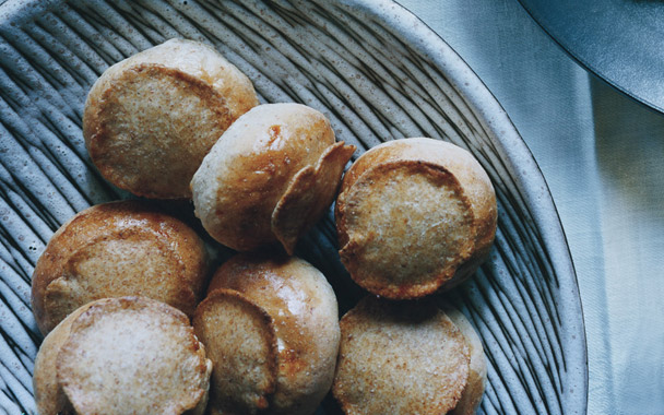 rye dinner rolls