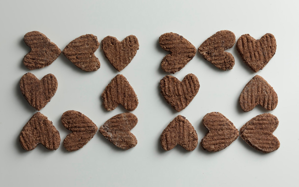 Basler Brunsli (Heart-Shaped Chocolate Almond Spice Cookies)