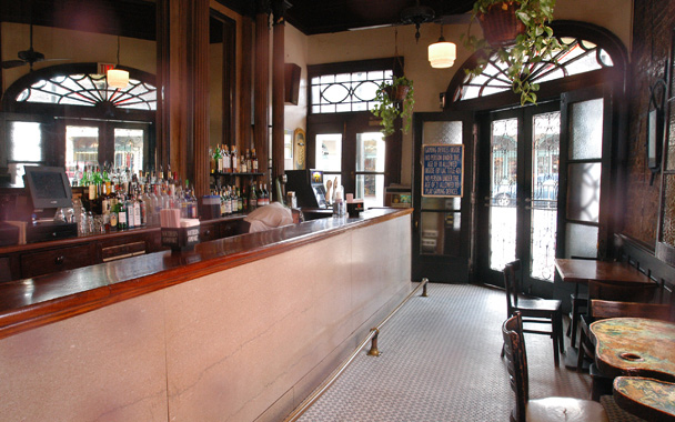 bar